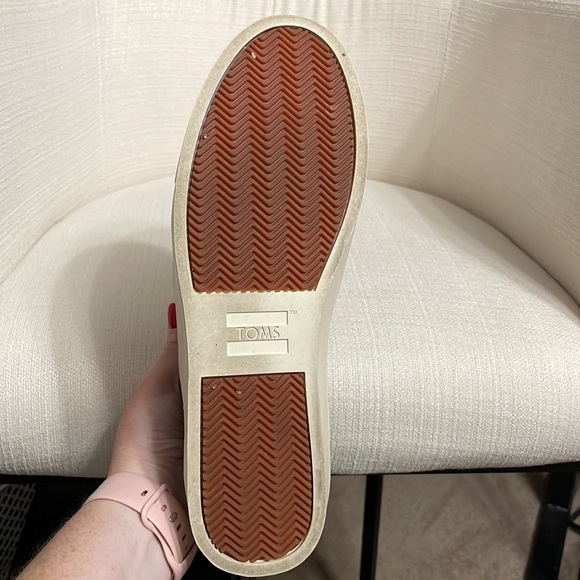 NWT TOMS Paxton Leather Faux Leo Fur Chukkar Sneaker Size 11 - Picture 11 of 13